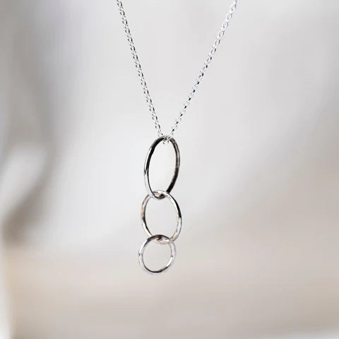 The Best Sterling Silver Necklaces for the Festive Season – Lunar Moth