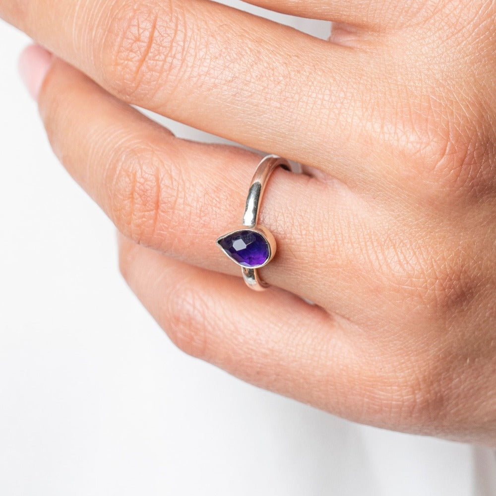 Amethyst Pear shaped Gemsgtone set in Sterling Silver Ring